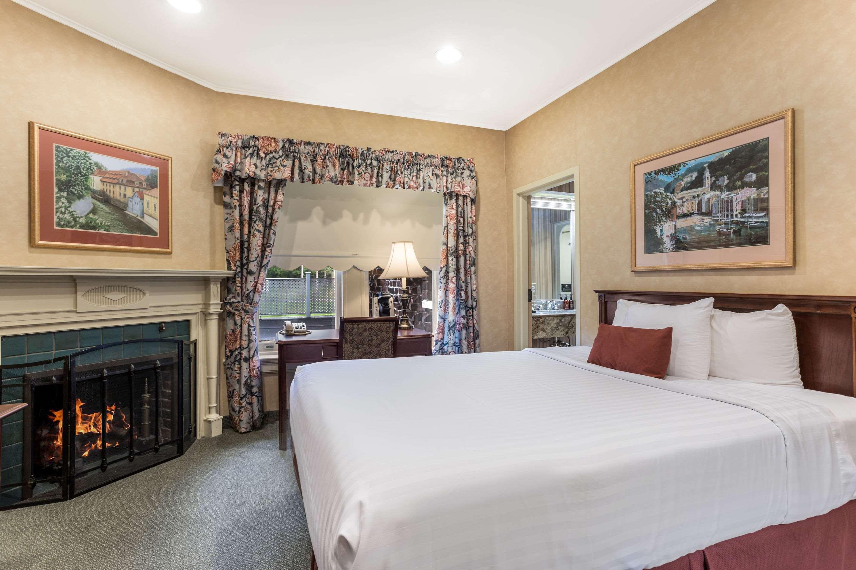 Traditions Hotel & Spa, Ascend Hotel Collection Johnson City Eksteriør bilde