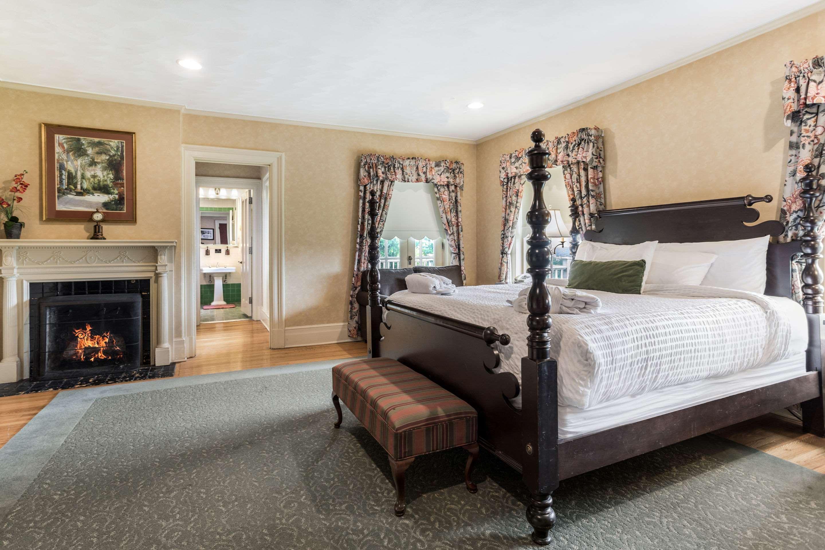 Traditions Hotel & Spa, Ascend Hotel Collection Johnson City Eksteriør bilde