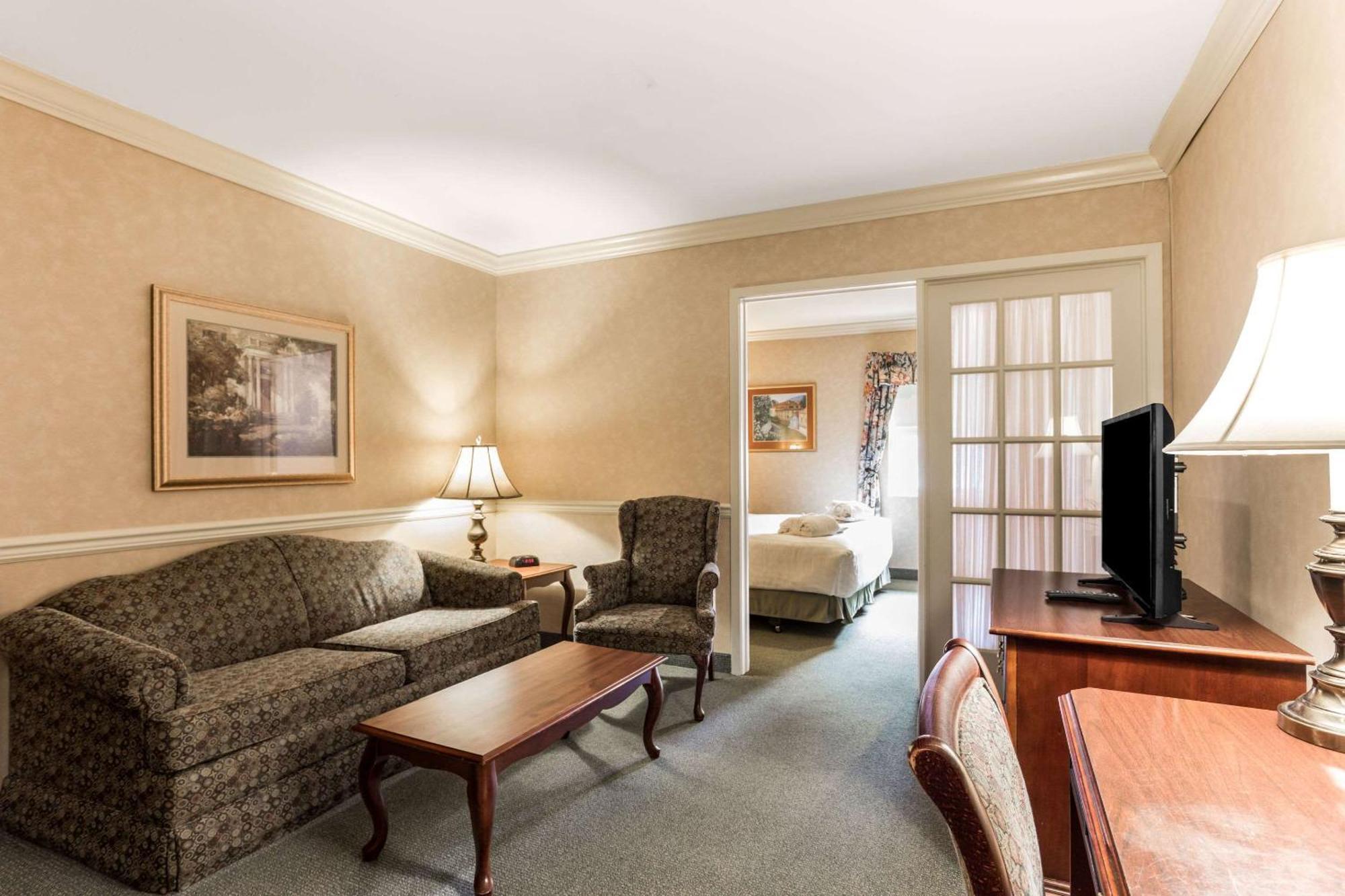 Traditions Hotel & Spa, Ascend Hotel Collection Johnson City Eksteriør bilde